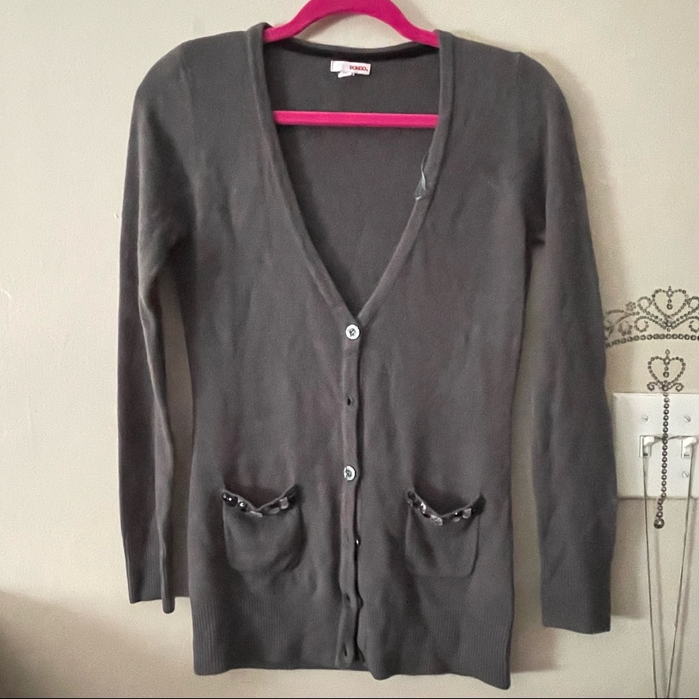 Soft Sweater w/bling pocket detail